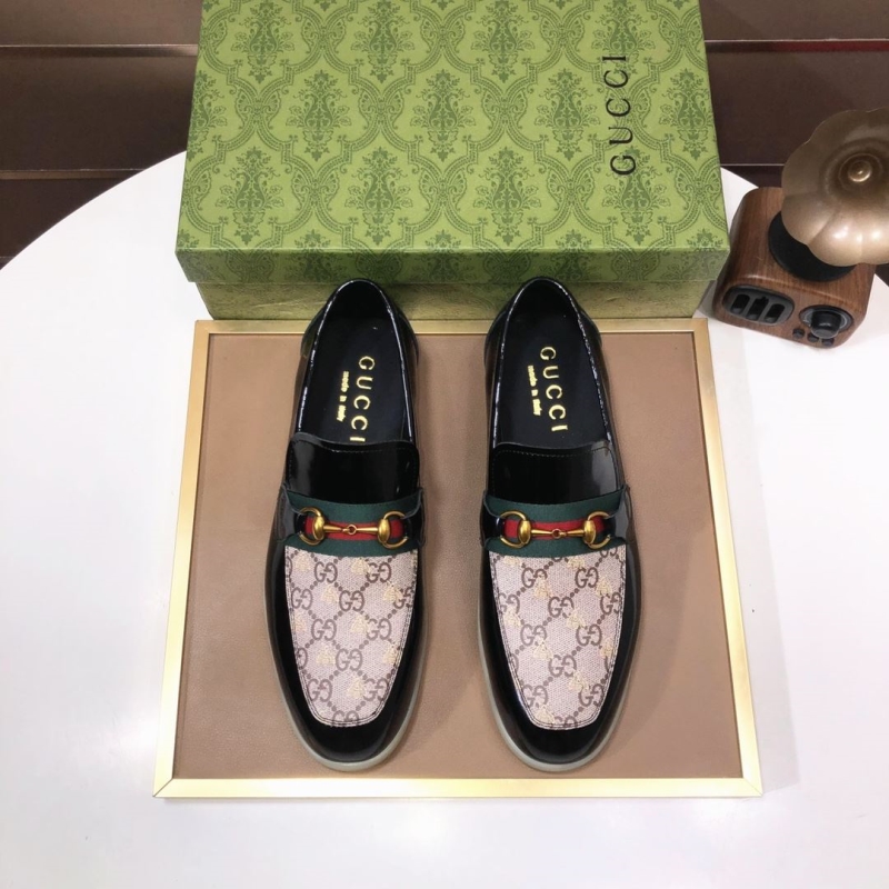 G*u*i leather shoes